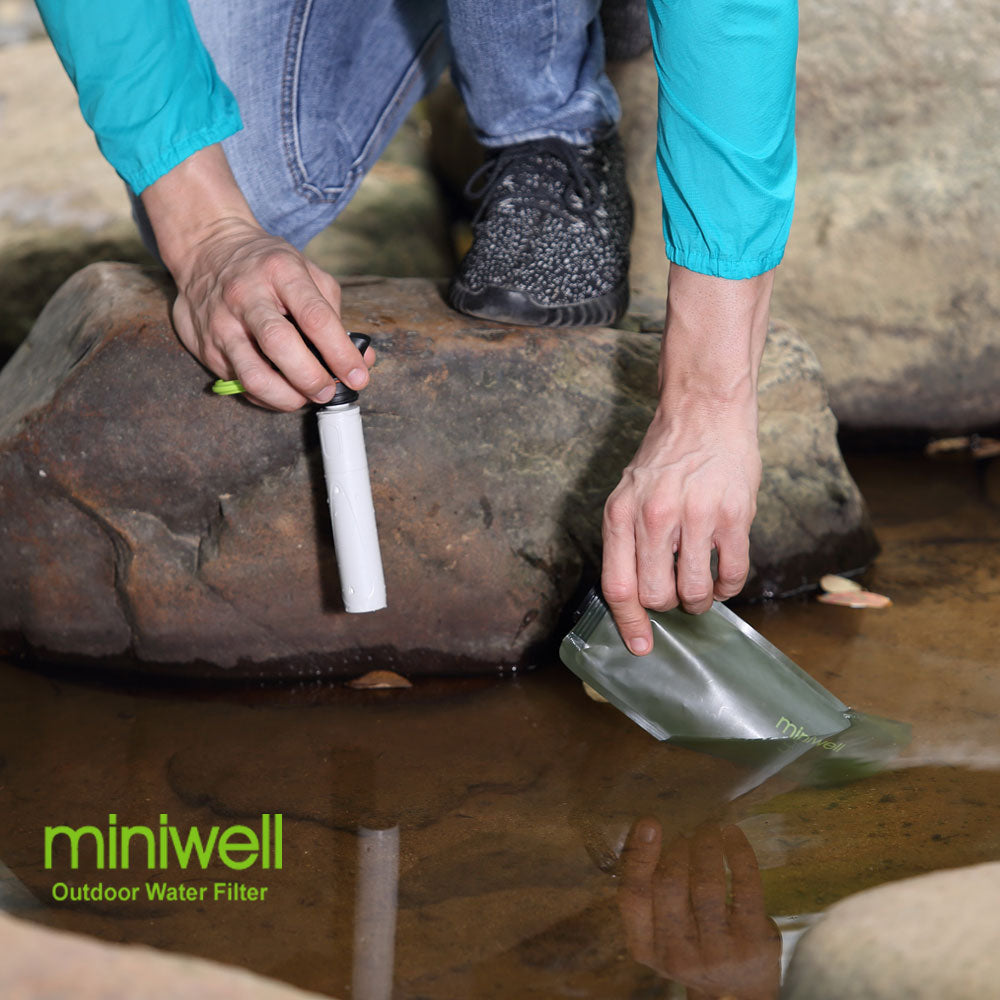 Hiking Portable Water Purification with bag Filtered Water On The Go