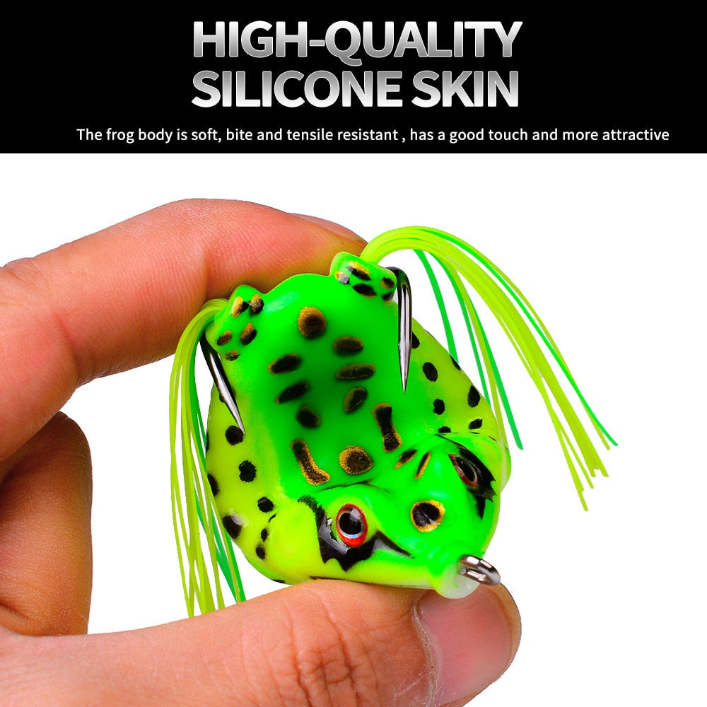 Plastic Fishing Lure with Fishing Hooks Topwater Ray Frog Artificial 3D Eyes